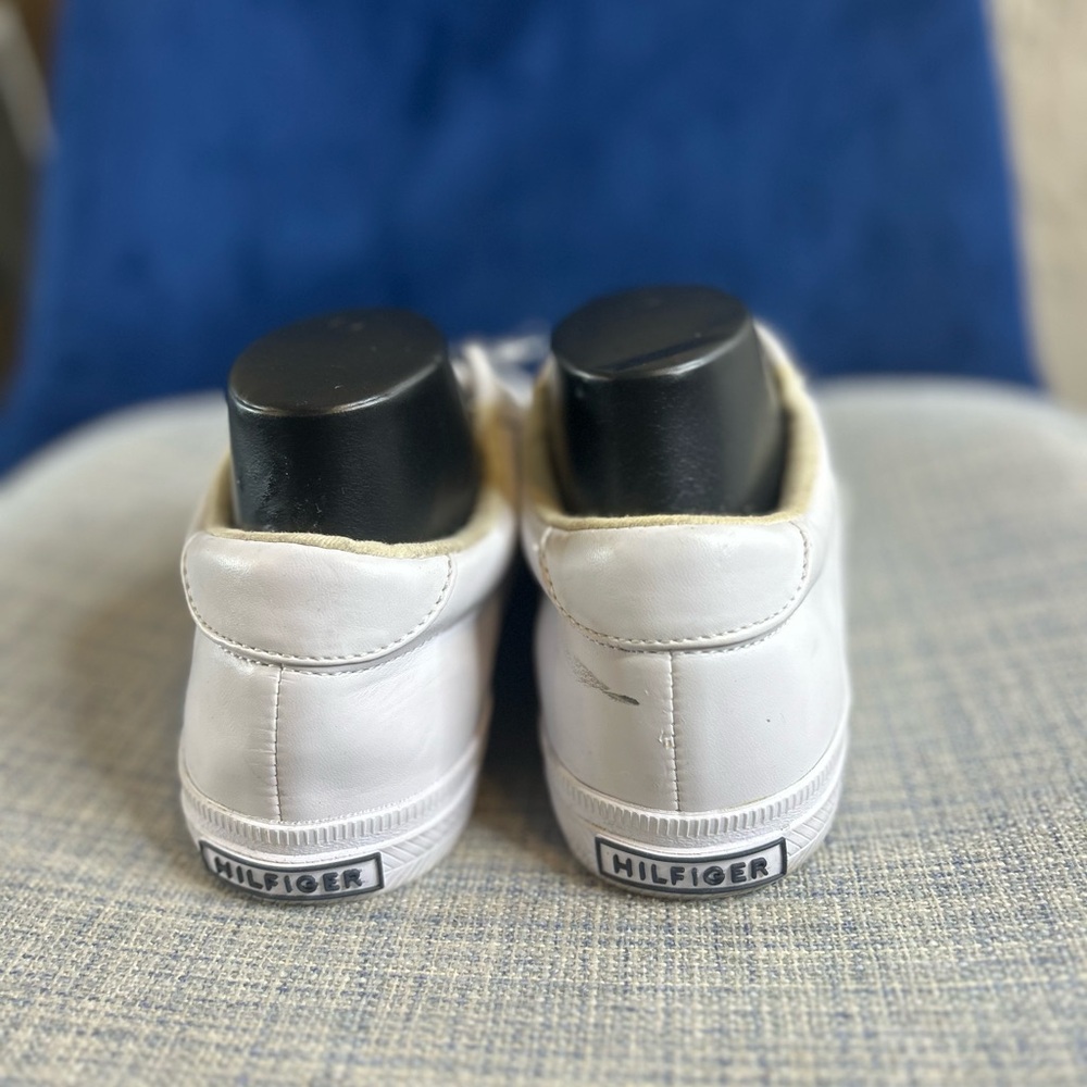 Tommy Hilfiger Kids White Sneakers with Stripe - Picture 6 of 9